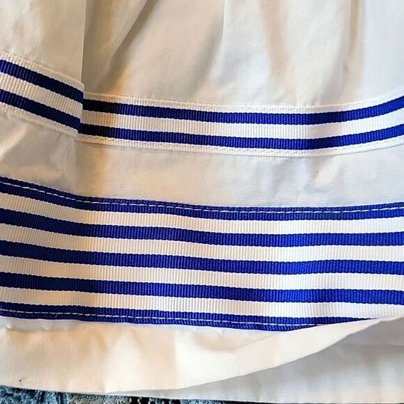 JANIE AND JACK WHITE AND BLUE STRIPED SLEEVELESS TOP, SIZE 2T - Picture 6 of 7